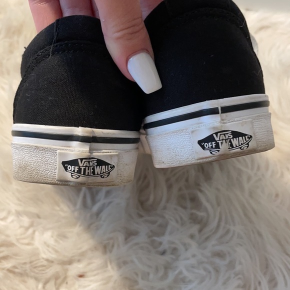 Vans - Picture 5 of 6